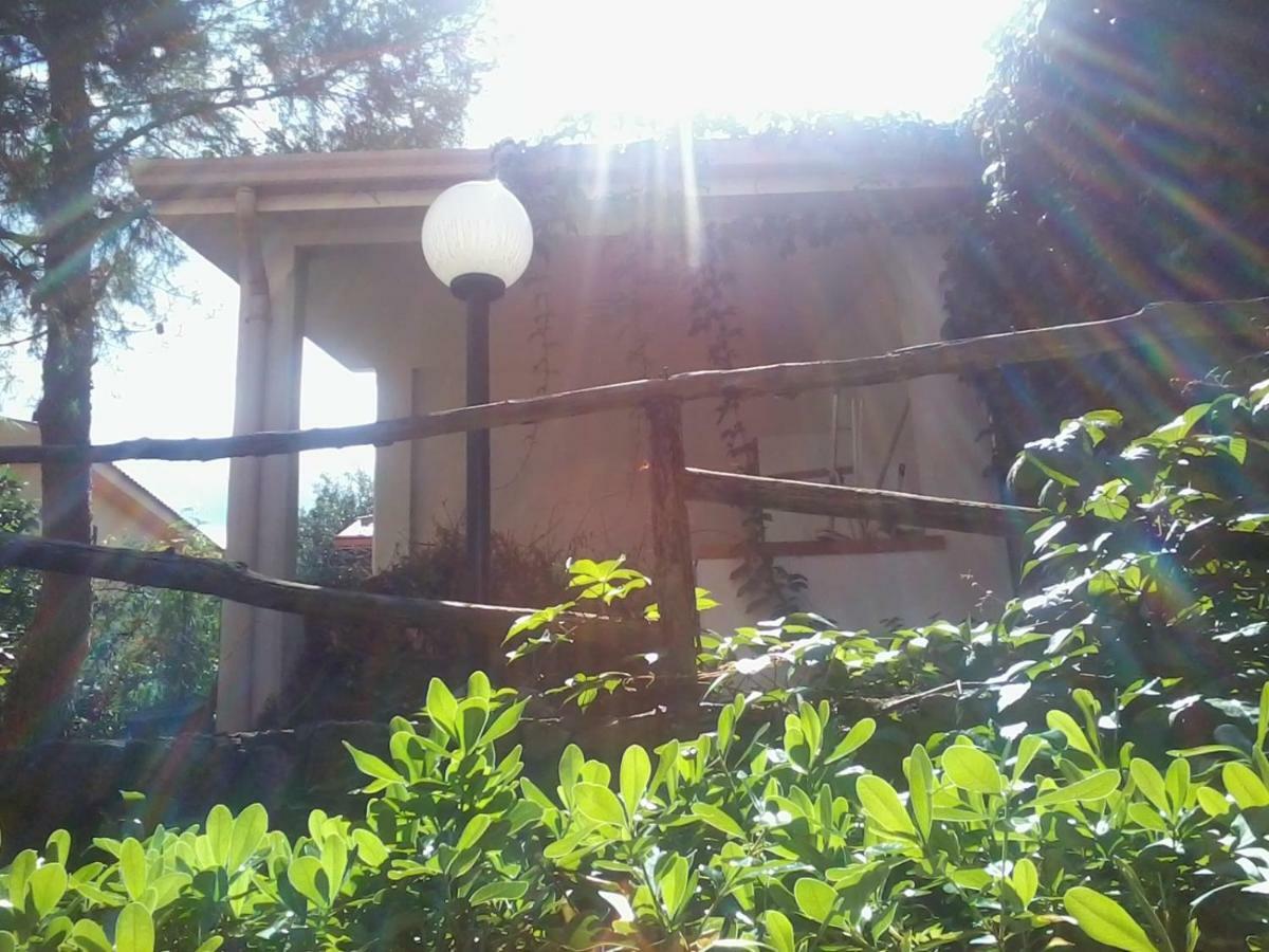 Sperone Ξενοδοχείο Mandra Capreria Εξωτερικό φωτογραφία